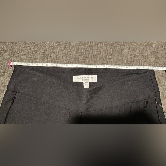 Margaret M Nova Ponte pant with side zipper pockets (22” inseam). Size MP. NWT. - Picture 4 of 4